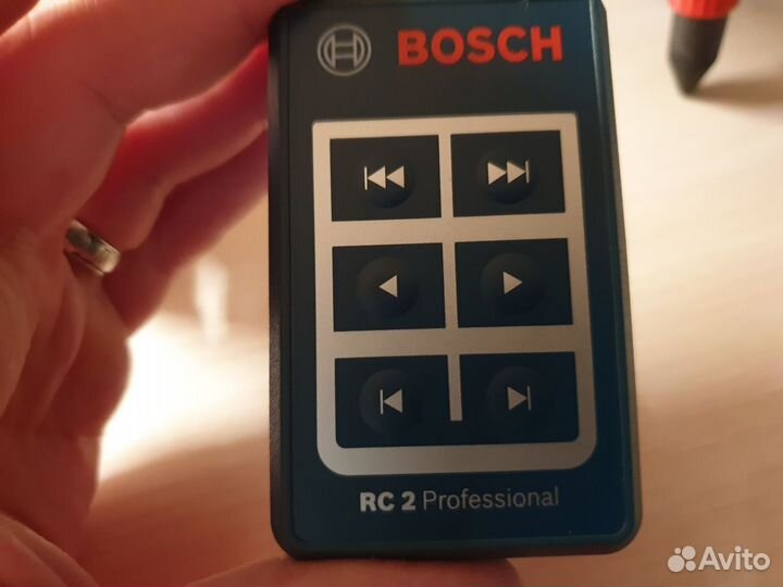 Моторизованная поворотная база bosch RM3