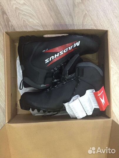 Беговые лыжи, полный комплект