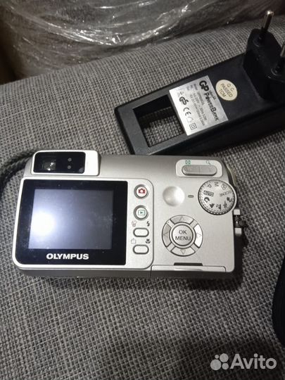 Цифровой фотоаппарат Olympus