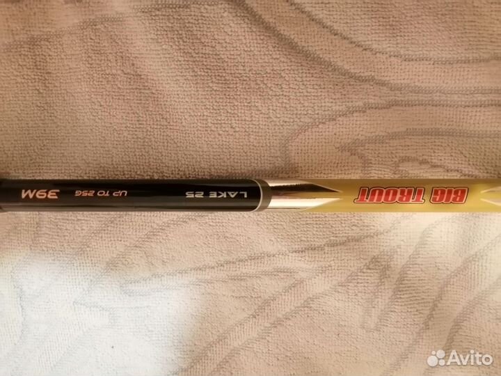 Удилище матчевое, поплавки, рогатка закормочная