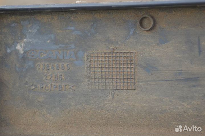 Вставка между кабиной и крылом (локер), задняя лев