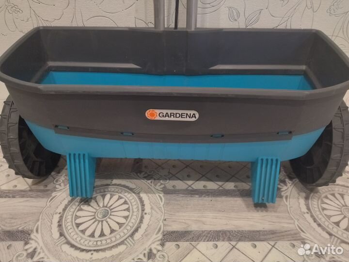 Новая Сеялка ручная Gardena