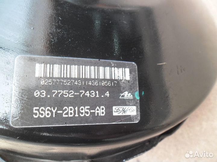 Ford fusion Усилитель тормозной системы вакуумник