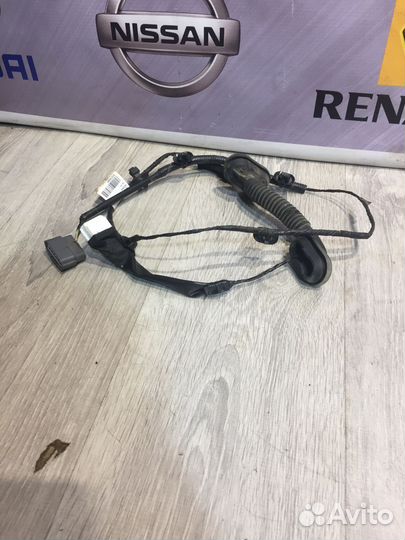 Проводка двери коса Nissan almera G15 Лев