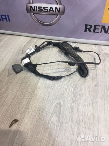 Проводка двери коса Nissan almera G15 Лев