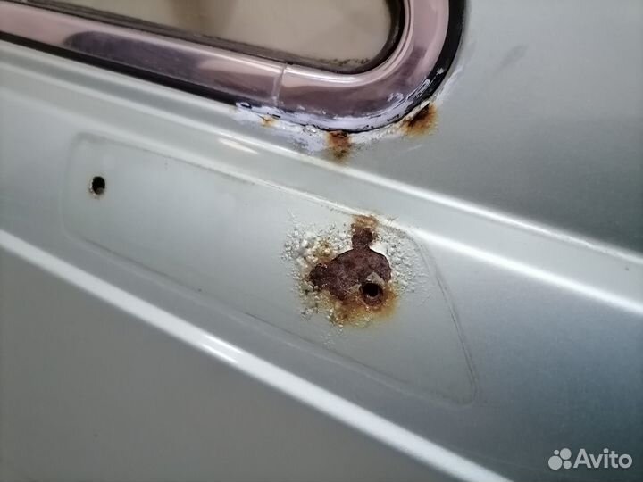 Дверь передняя правая Volvo 340 1984-1991