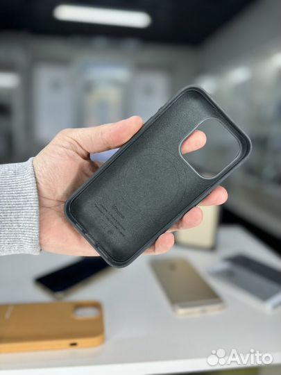 Чехол на iPhone 15 pro FineWoven Case