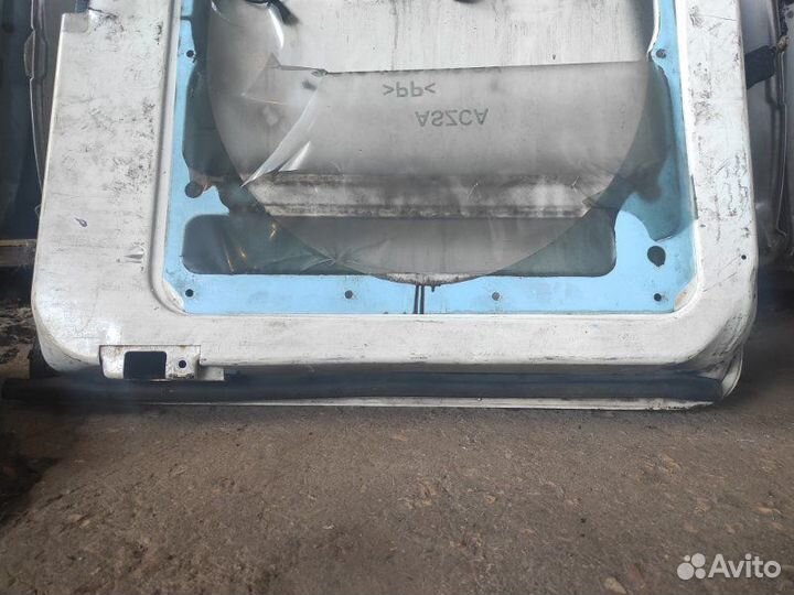 Дверь багажника левая Ford Transit FY 2.0L