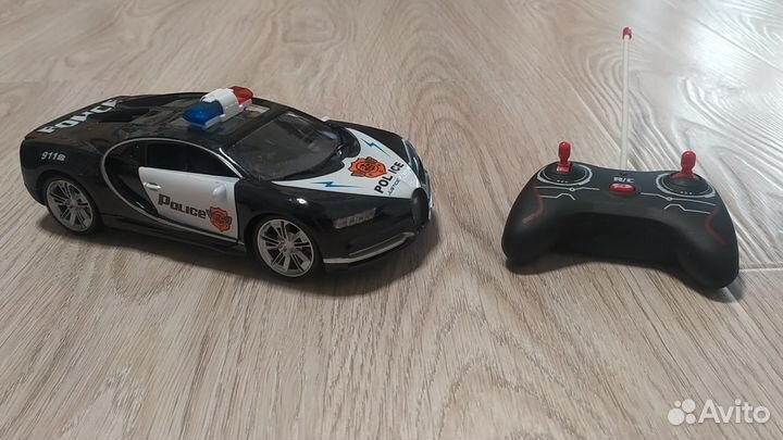 Машинка на радиоуправлении Новая