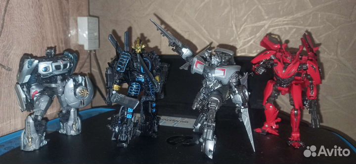 Фигурки трансформеров studio series 78, 71, 10, 45
