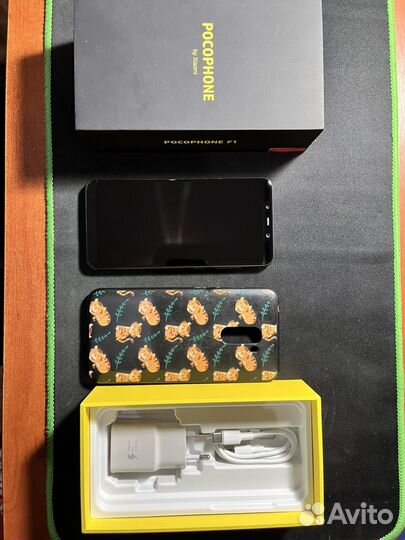 Xiaomi Pocophone F1, 6/64 ГБ