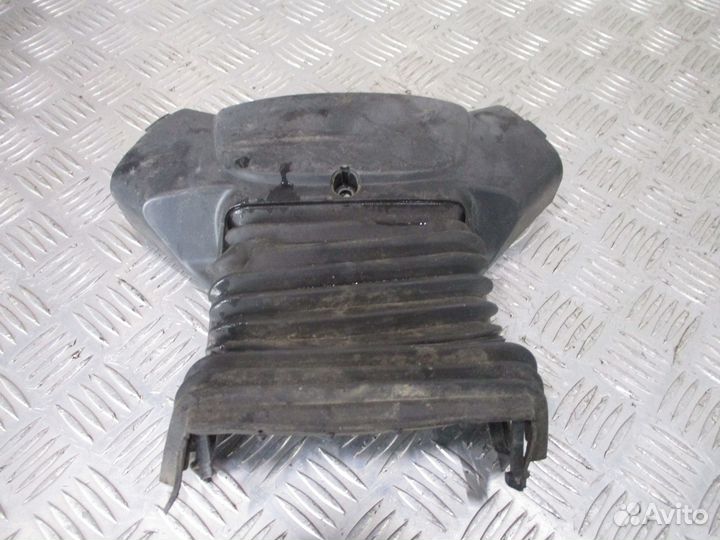 Кожух рулевой колонки верхний MAN 81461130143