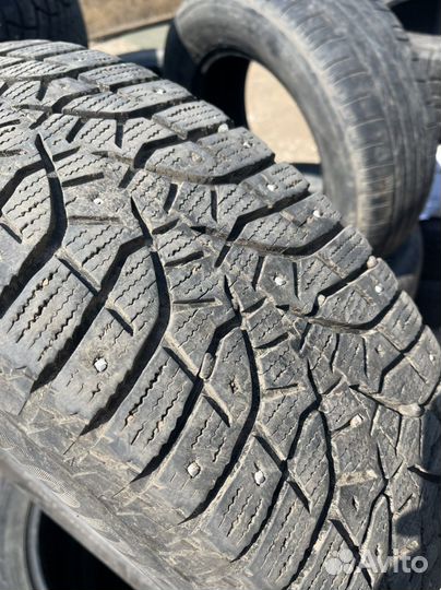 Bridgestone Blizzak Spike-02 SUV 225/65 R17