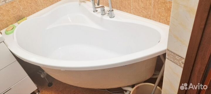 Ванна акриловая 150 бу