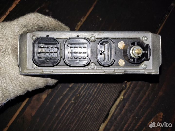 Реле свечей накала 2.5D,2.8TDI renault Master 2