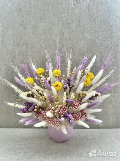 Композиция из сухоцветов Ирис