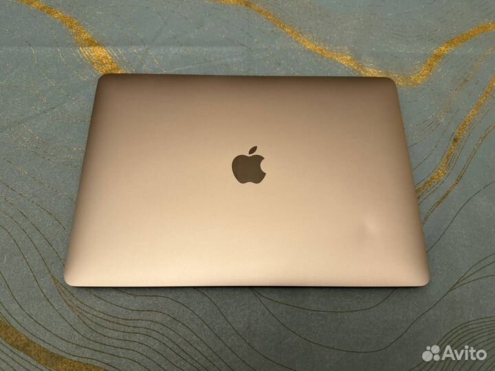 Apple MacBook Pro 13