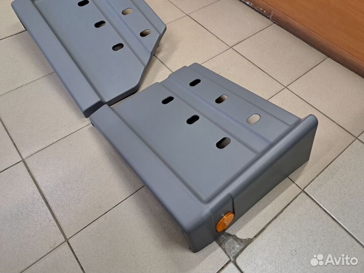 Крыло переднего колеса mercedes actros MP1