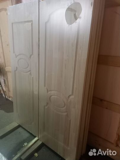 Окно деревянное, дверь массив сосна,форточка Чехов