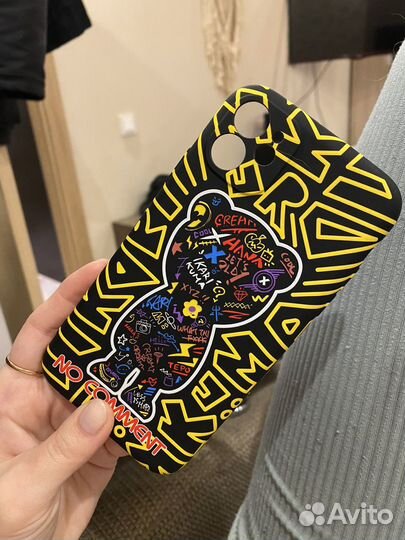 Чехол на iPhone 11