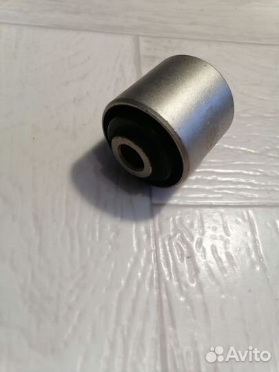 Сайлентблок задней нижней продольной тяги Toyota