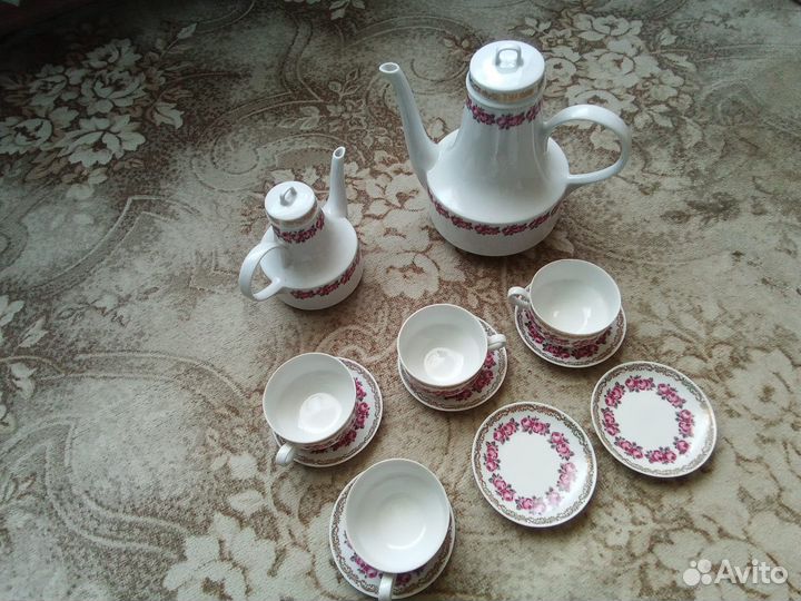 Сервиз henneberg porzellan 1777 GDR 12 предметов