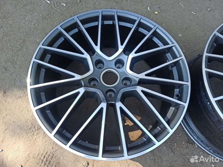 Porsche Cayenne 2018 четыре диска r21 rs spyder ор