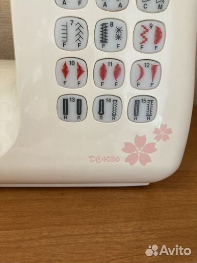 Швейная машина Janome DC 4030