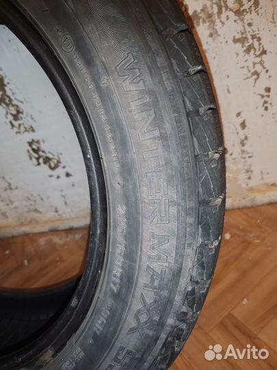 Dunlop Winter Maxx 215/60 R17 96