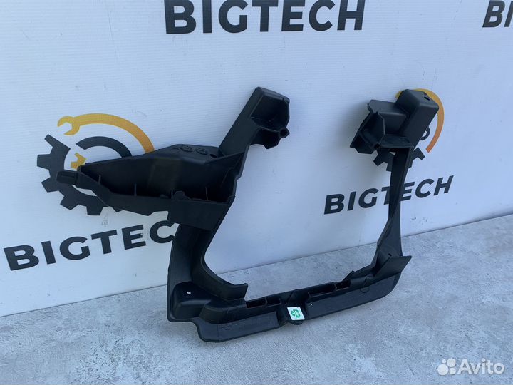 Кронштейн глушителя Mercedes X156 A1568852000