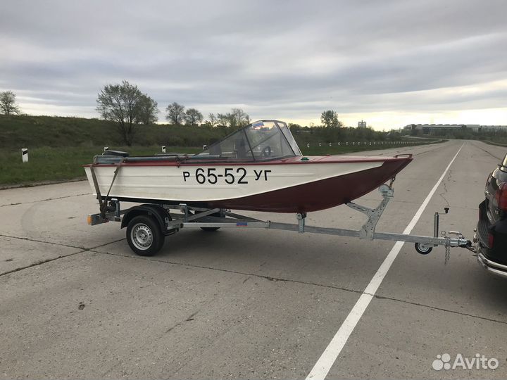 Прицеп для лодки до 4,7м с кивевым роликом