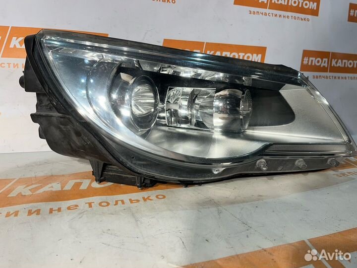 Фара ксенон прав. Volkswagen Tiguan 2009