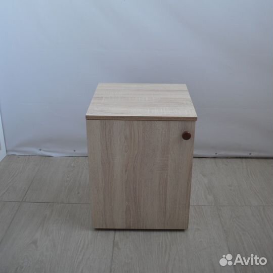 Тумба прикроватная с полкой тп1