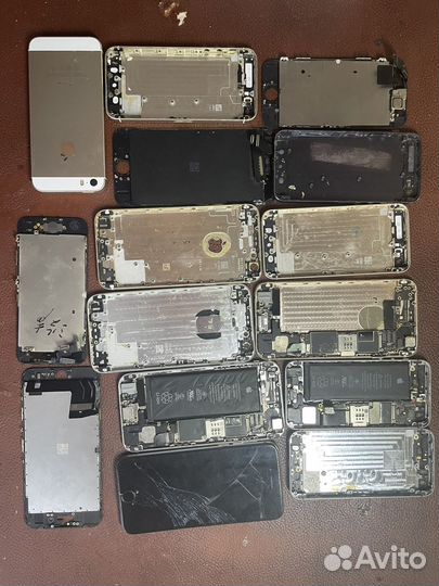 Запчасти на старые айфоны