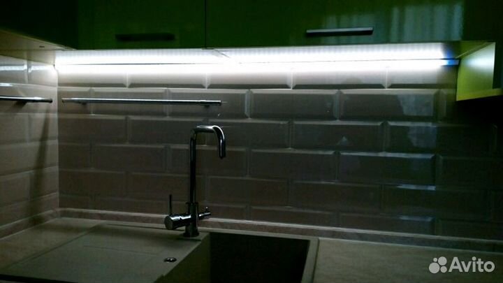 Светодиодный светильник для кухни под шкафы