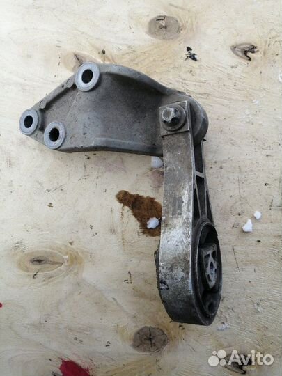 Подушка двигателя задняя Opel Corsa D Z10XEP 2008