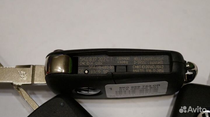 Ключ оригинал Фольксваген 5K0 837 202 AD/Q/CT