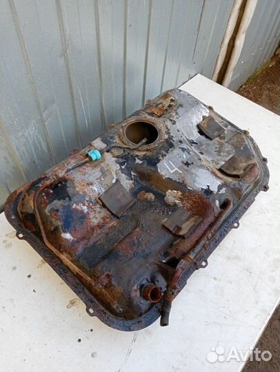 Бак топливный Hyundai Accent седан G4EC 2002