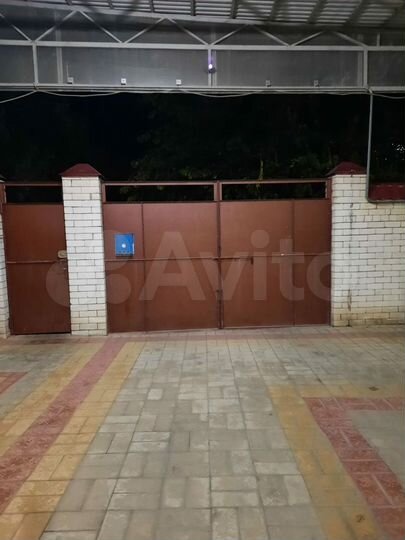 Дом 180 м² на участке 11 сот.