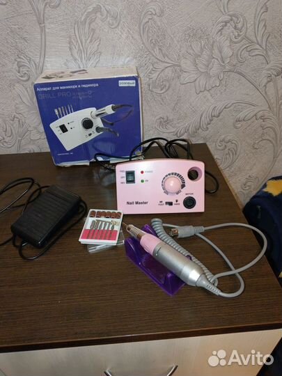 Аппарат для маникюра с педалью, фрезами