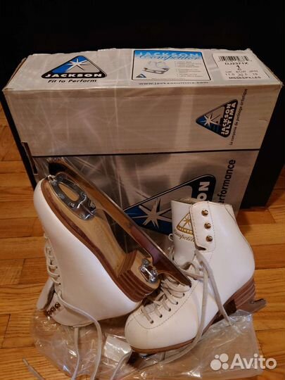 Коньки Jackson, Bauer, горнолыжное снаряжение