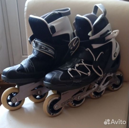 Роликовые коньки