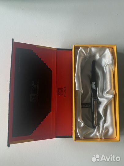 Ручка подарочная Picasso шариковая черная