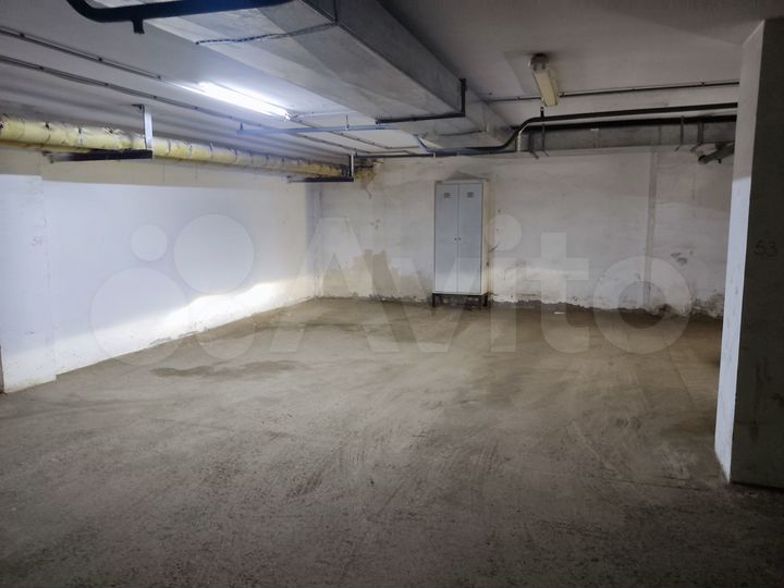Машиноместо, 18 м²