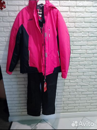 Горнолыжный костюм