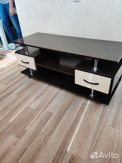 Тумба под телевизор