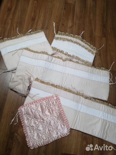 Бортик в кроватку