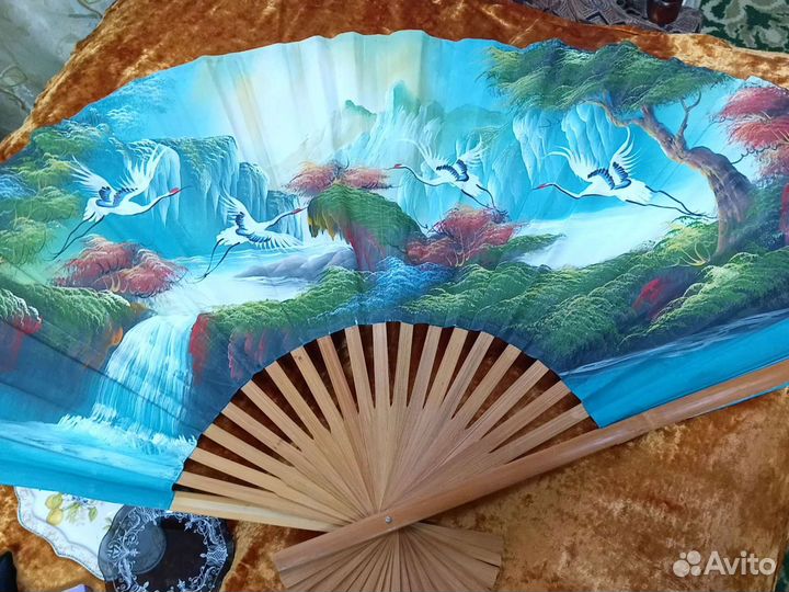 Веер,Статуэтка.Колбы