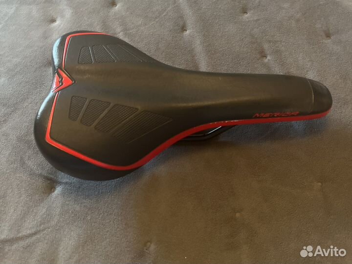 Седло от велосипеда Merida