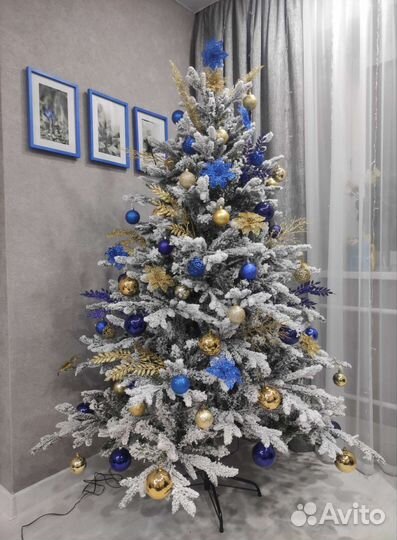 Елка искусственная заснеженная